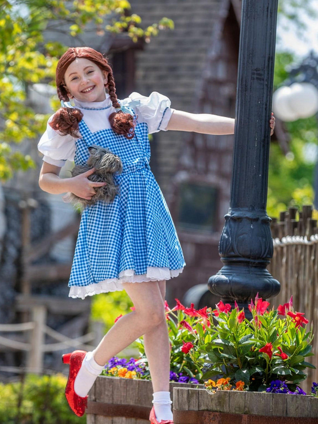 The Wizard of Oz Dorothy Deluxe Costume for Kids by Rubies, Girls XS
