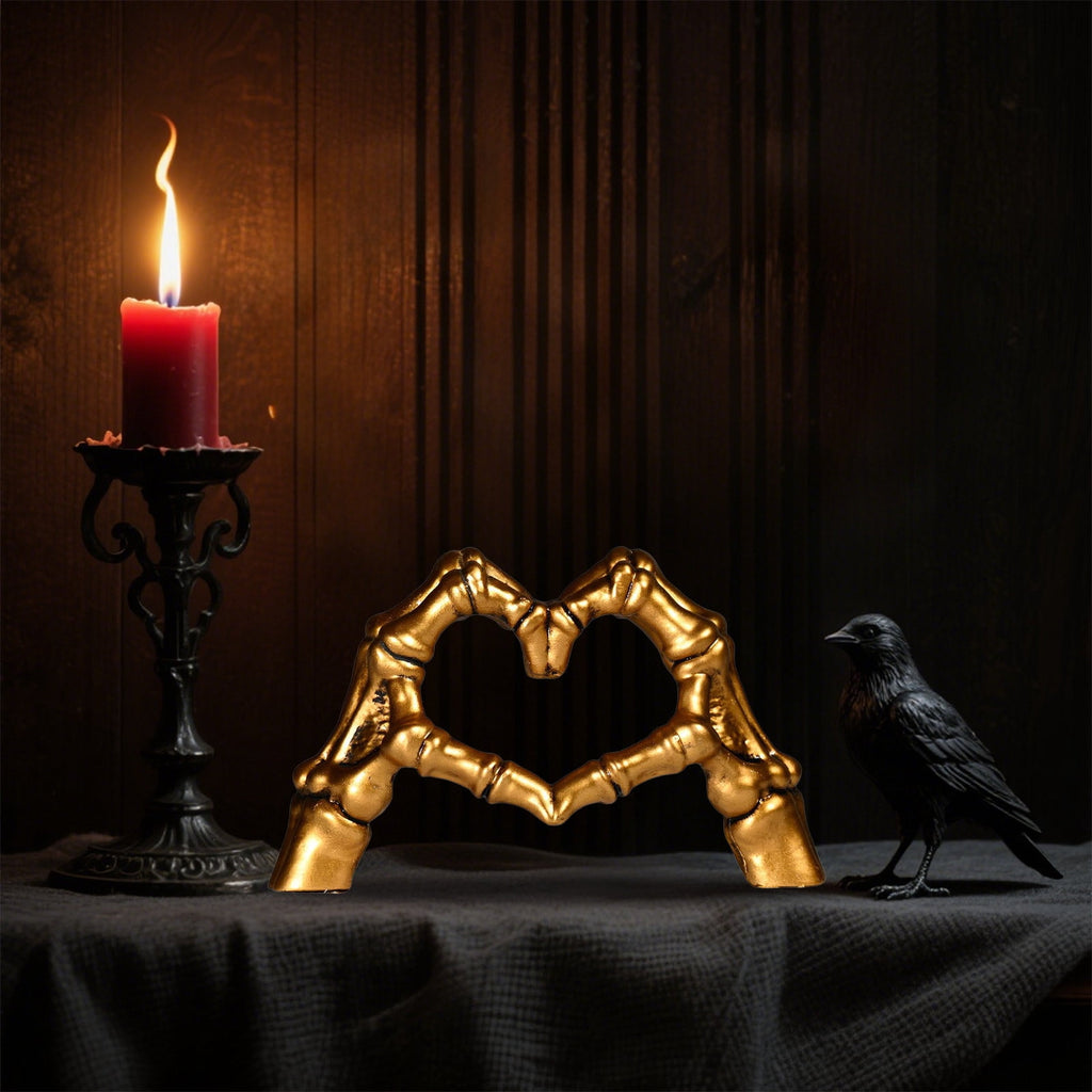 Eoozwa Skeleton Heart Hands Resin Ornament, Gothic Home Decor, Halloween Party Centerpiece, Unique Heart Shape Holiday Gift for Collectors, Spooky Decorations