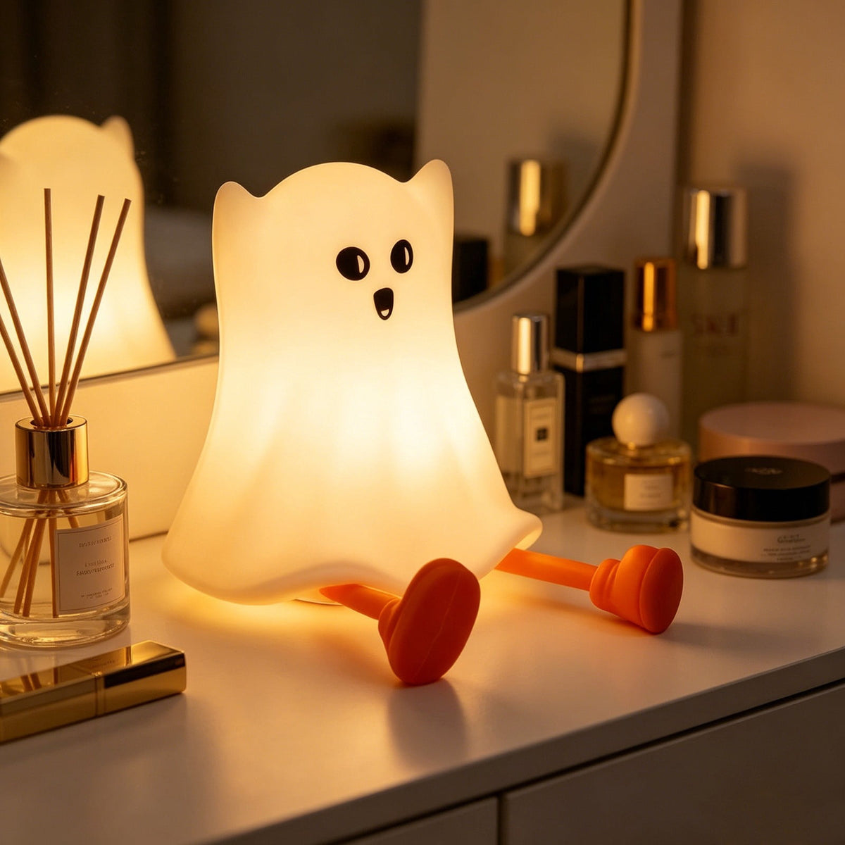 Fwttom Ghost Night Light, Halloween Lights Cute Ghost Reading Book Lamp, Halloween Decorations Indoor Light Up Ghost Statue Ghost Light for House Mantel Bedside
