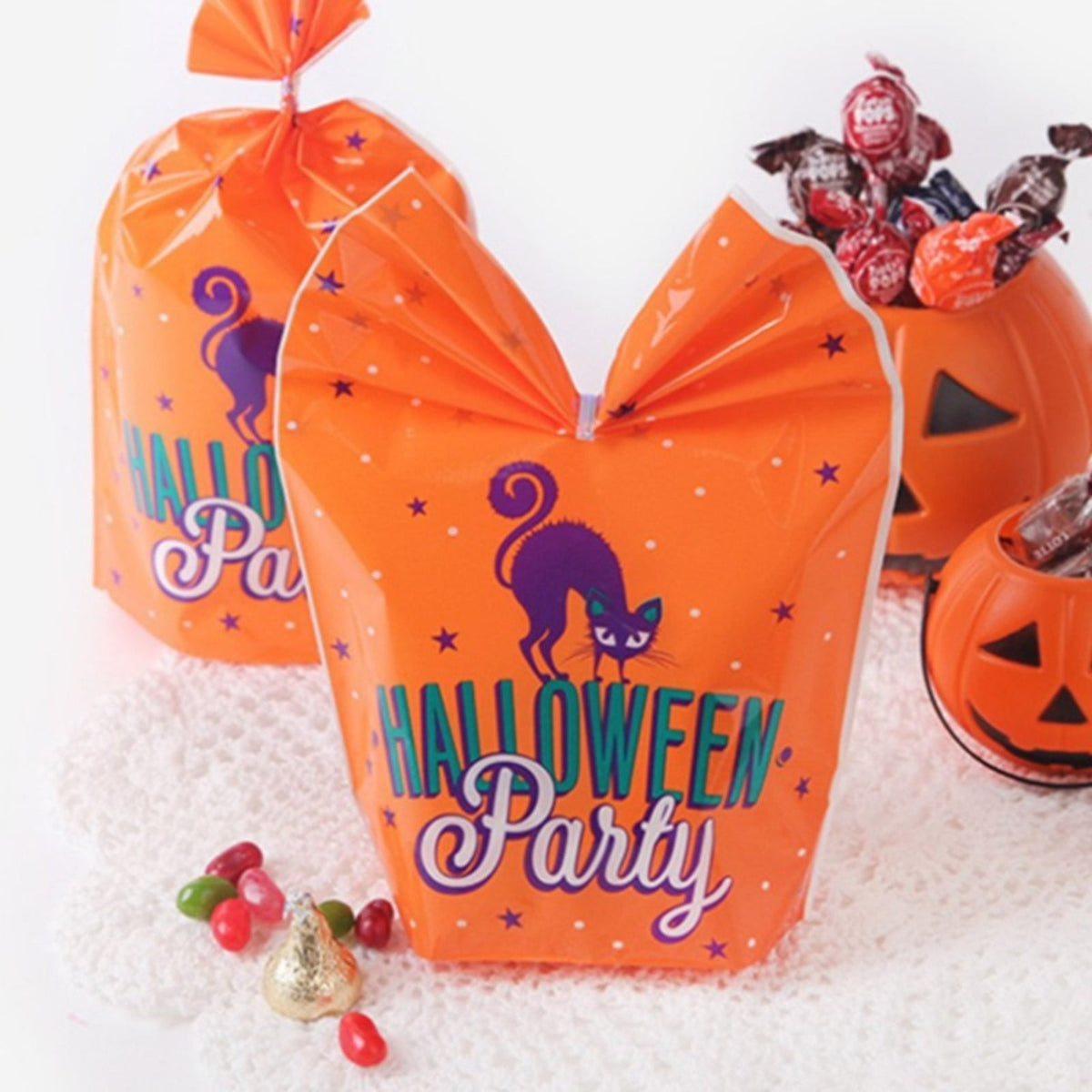 Halloween Treat Bags, Resealable Cellophane Bags, 50 Pcs Wrap Cellophane Treat Bags Party Favor Bags Candy Cookie Bags, Plastic Poly Goodie Storage Bags with Twist Ties for Halloween Party, 4.92x10.8"