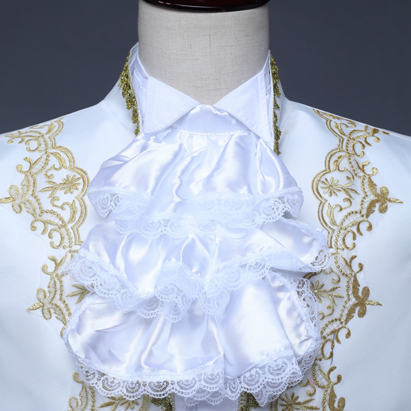 Odeerbi Mens Steampunk Tailcoat Gothic Medieval Gold Embroidery Jacket Halloween Tuxedo Coat Frock Uniform European Court Performances Prince Uniforms Coat White