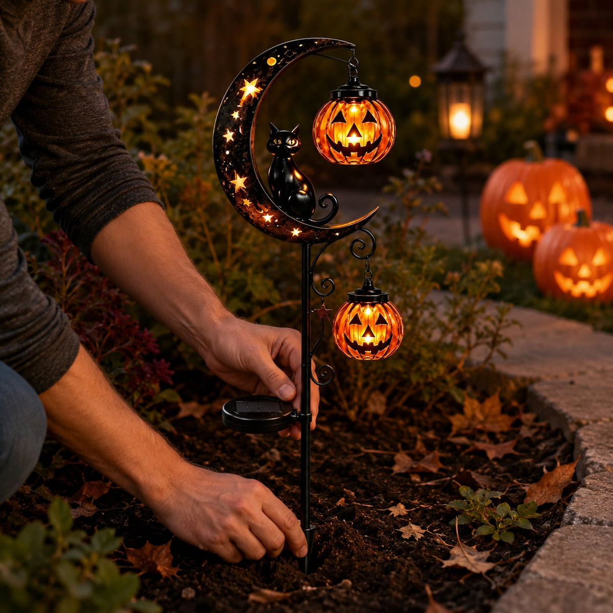 Solar Halloween Black Cat & Pumpkin Moon Garden Stake Light, Solar Black Cat Stake Light Spooky Garden Decor with LED Glow, Waterproof, Halloween Decor for Patio, Lawn, Pathway