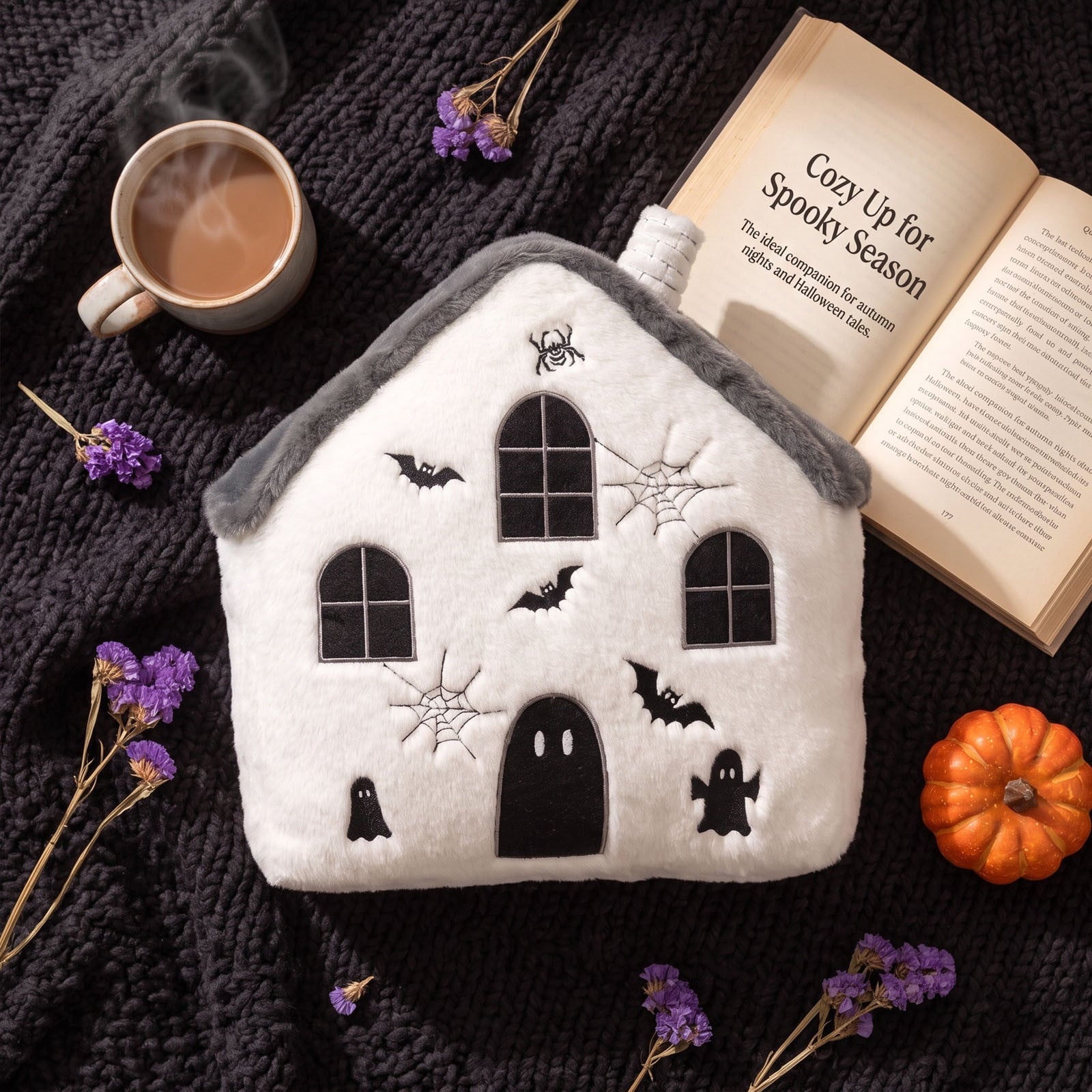 Halloween Ghost Reading Book Throw Pillow Cover, Spooky Library Bookshelf Skull Candlestick Decorative Pillowcase, Retro Halloween Cushion Cover